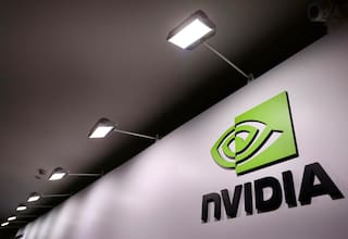 Nvidia supera los 3 billones de dólares en bolsa y adelanta a Apple