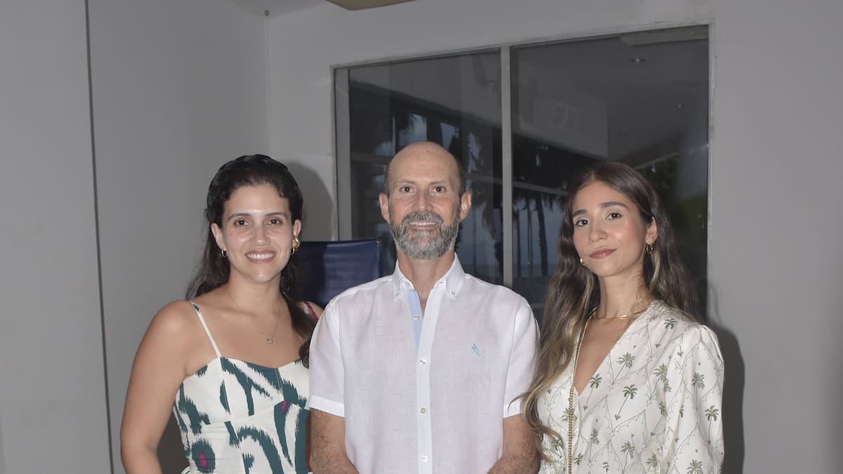 Victoria Spicker, Roberto Spicker y Katerin Álvarez.