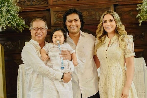 Video: Gustavo Petro asistió al bautizo de su nieto en Barranquilla
