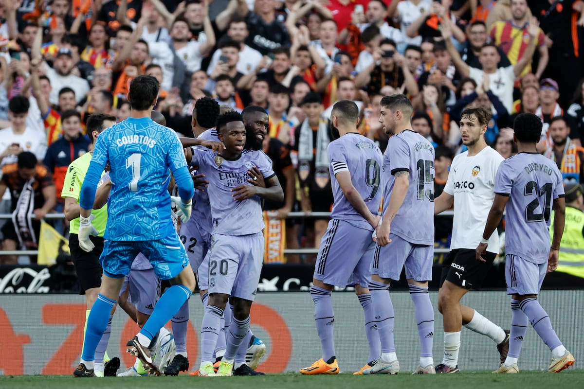 Ocho meses de cárcel: primera condena por insultos racistas en el fútbol español